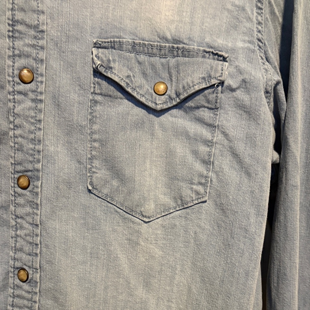 Wrangler Light Blue Denim Snap-Front Western Shirt - Picture 4 of 7